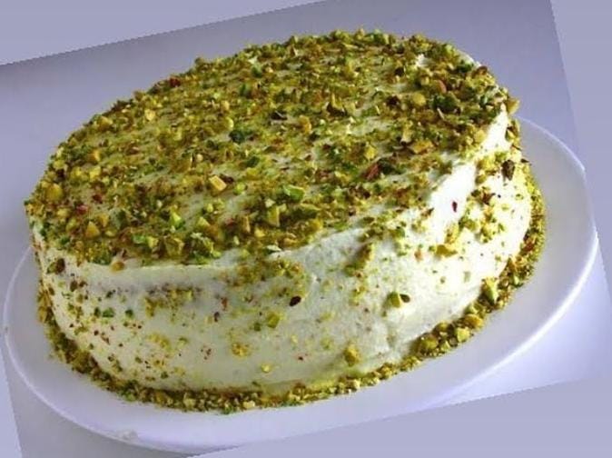 Rabdi Pista Cake Designs, Images, Price Near Me