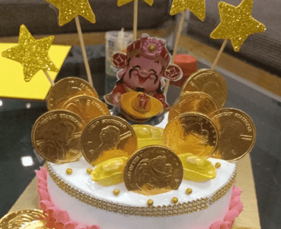 Gold Man Theme Cake Designs, Images, Price Near Me