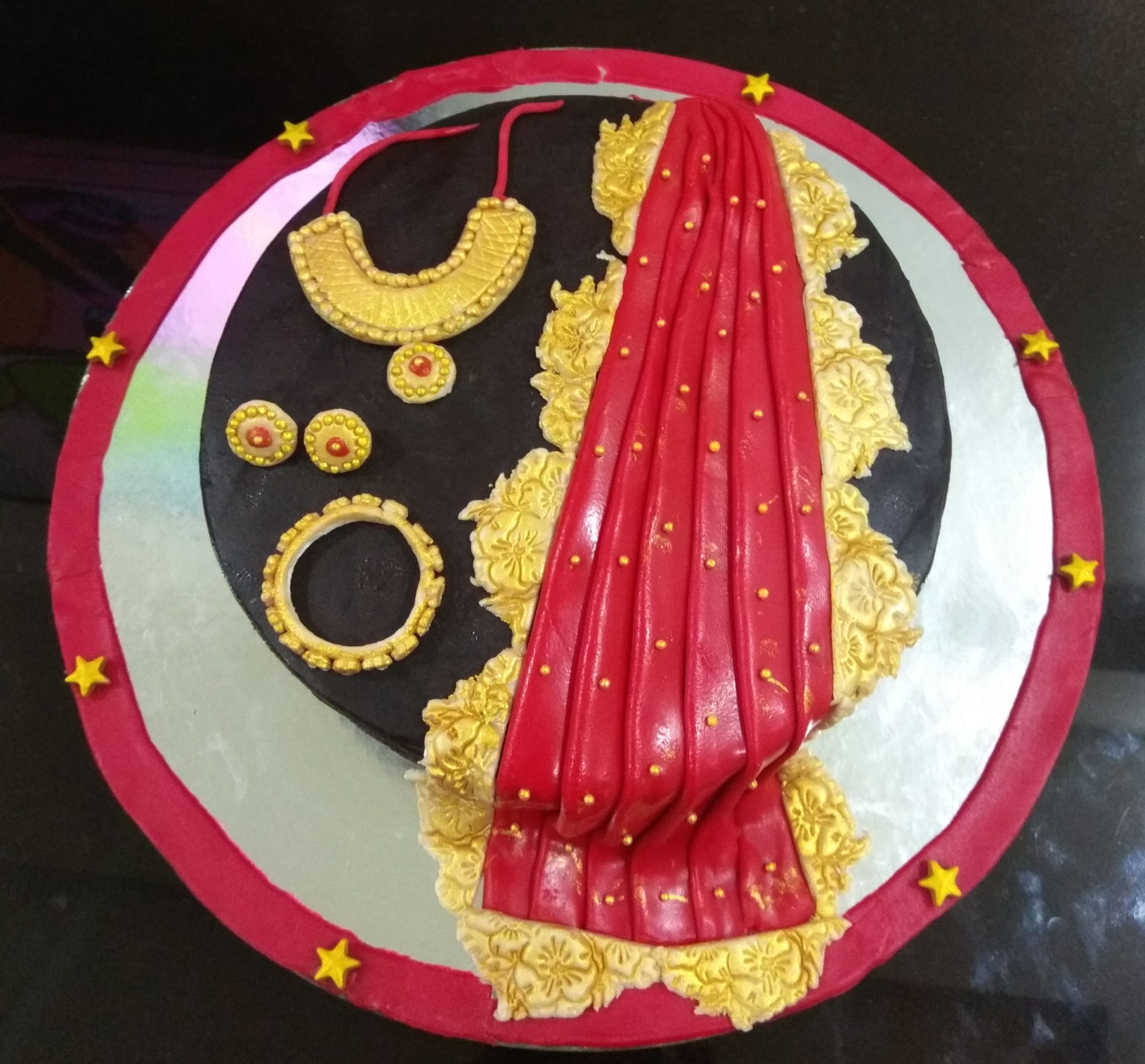 Saree Cake Designs, Images, Price Near Me