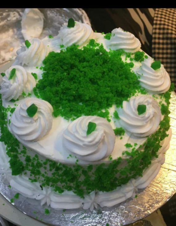 Green Velvet Cake Designs, Images, Price Near Me
