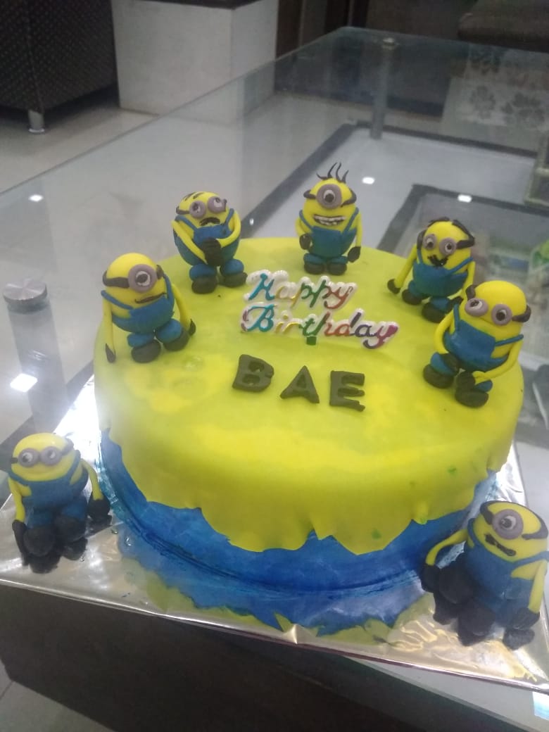 Best Minion Theme Cake in Pune | Order Online