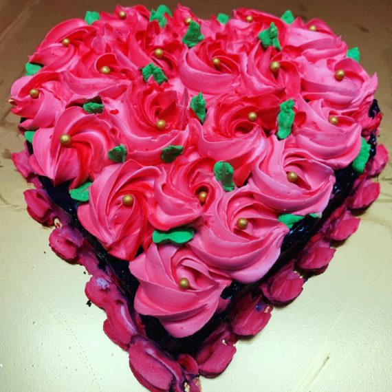 Heart Shaped Pinata Cake Designs, Images, Price Near Me
