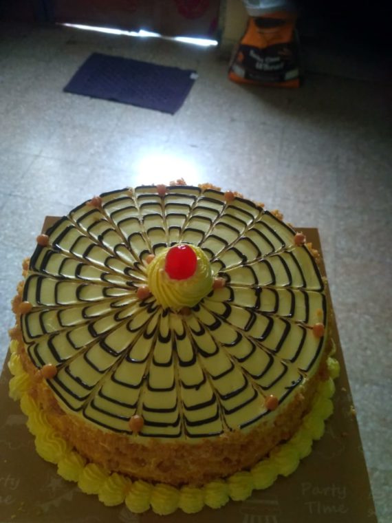 Buttetscotch Cake Designs, Images, Price Near Me