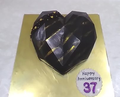 Chocolate Heart Pinata Cake Designs, Images, Price Near Me