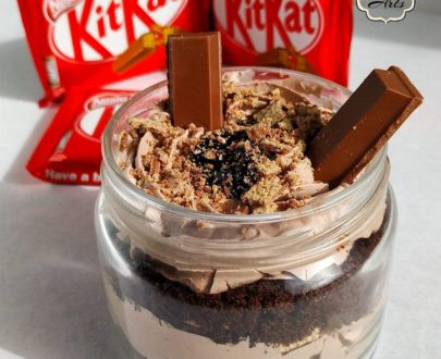 KitKat Jar Cake (Regular Size) Designs, Images, Price Near Me