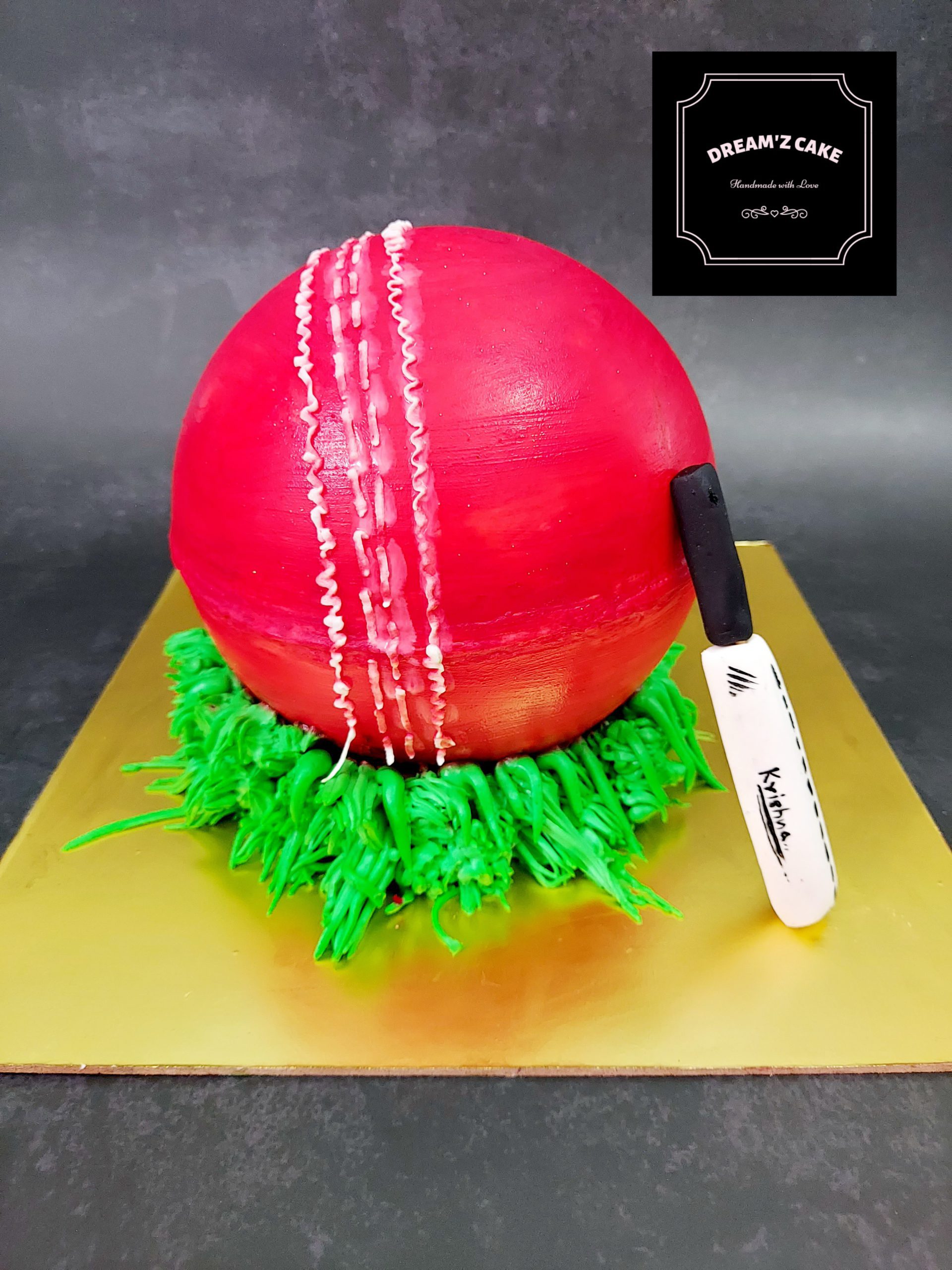 Cricket Theme Pinata Cake Designs, Images, Price Near Me