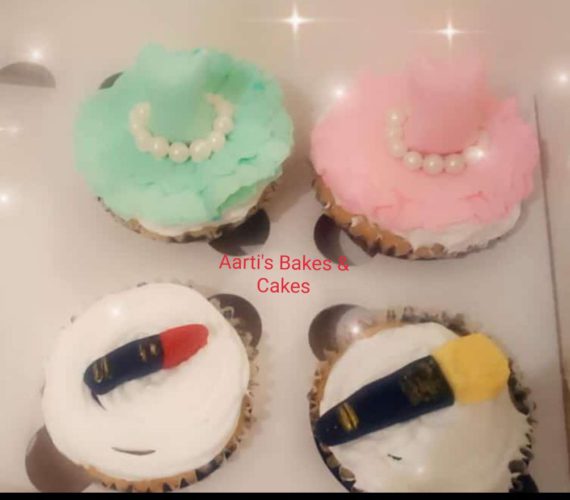 Customized Fondant Wholewheat Cupcakes Designs, Images, Price Near Me
