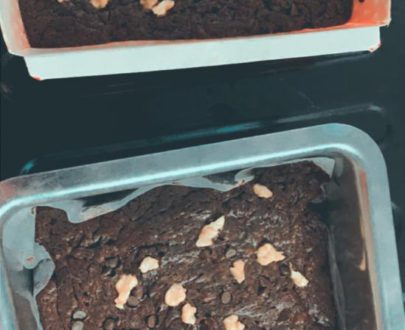 Brownie with choco chips and walnuts(minimum 300gms) Designs, Images, Price Near Me