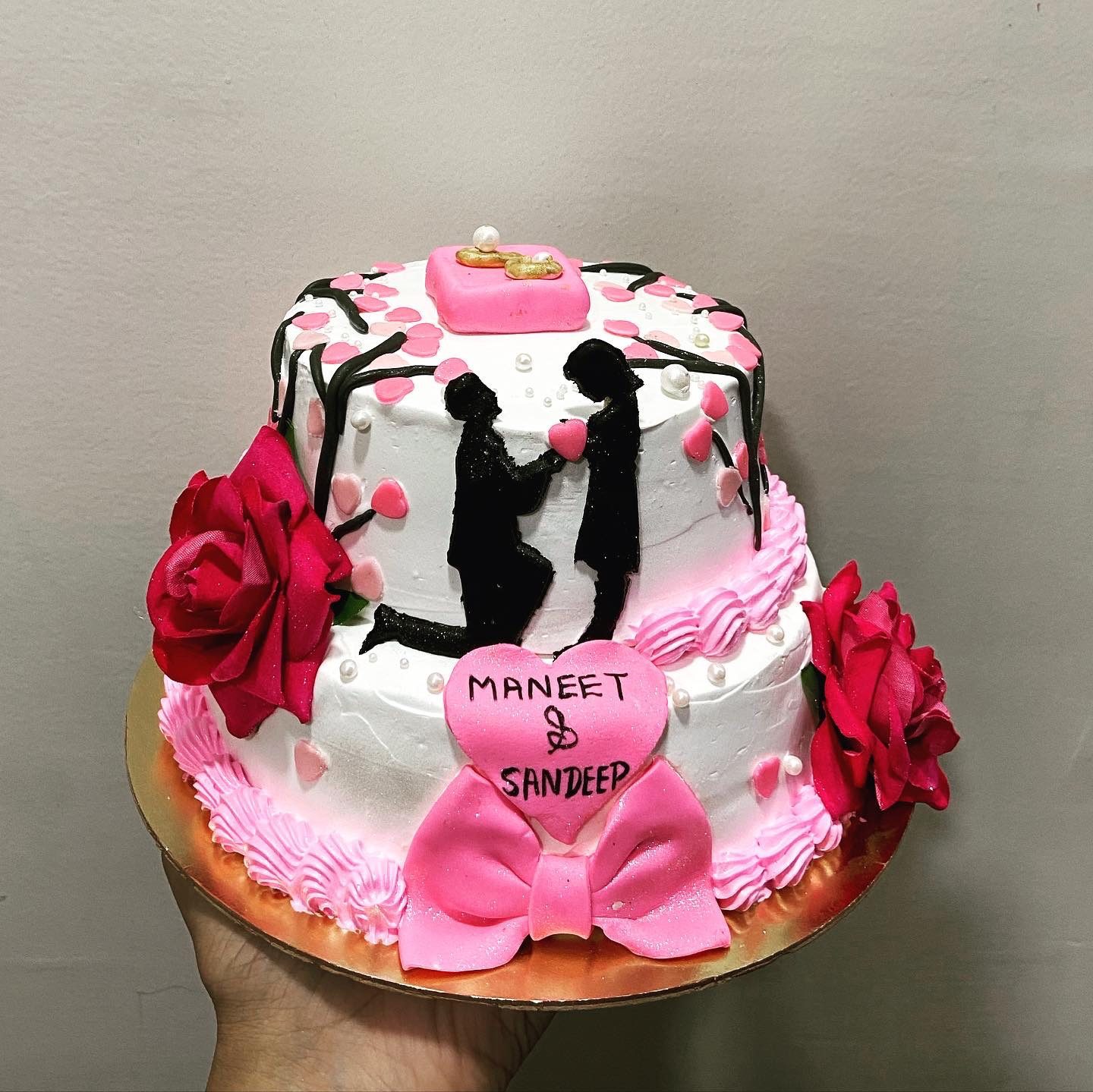 3 Kg Engagement Cake in Kidderpore, Kolkata | Delivery Date: 9 October 2022 Designs, Images, Price Near Me