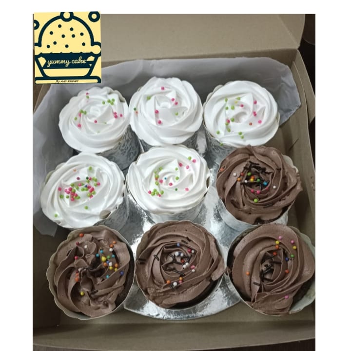 Chocolate Cup Cake Designs, Images, Price Near Me