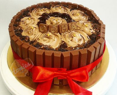 Kitkat Chocolate Cake Designs, Images, Price Near Me