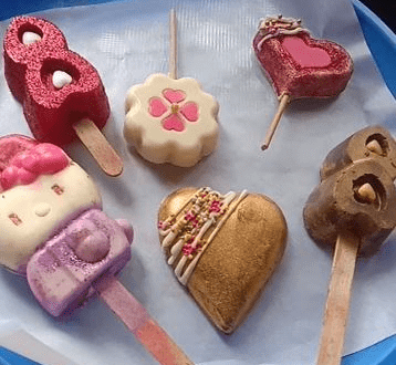 Valentine’s Day Special Cakesicles Designs, Images, Price Near Me