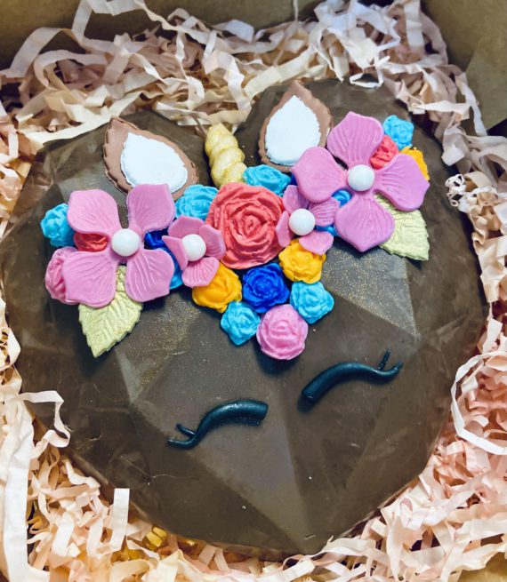 Unicorn Heart Pinata Cake Designs, Images, Price Near Me