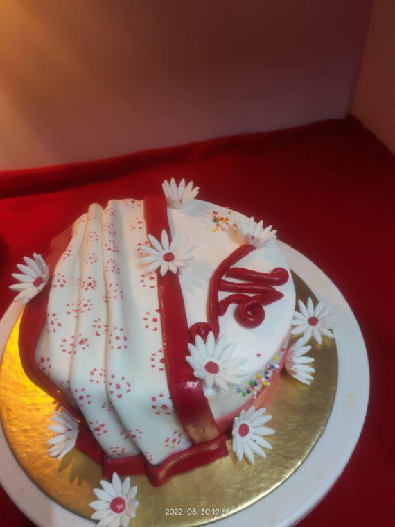 Bengali Saree Theme Cake Designs, Images, Price Near Me