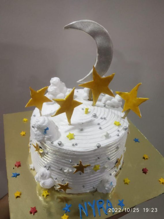 Star Moon Theme Cake Designs, Images, Price Near Me
